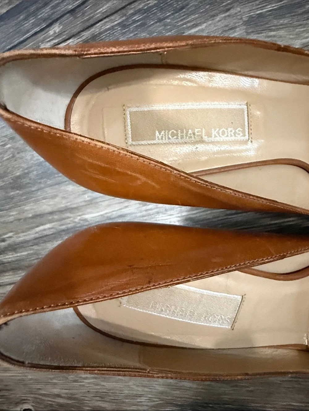 Michael Kors | Brown Leather Gold Hardware Heel Shoes size 7.5